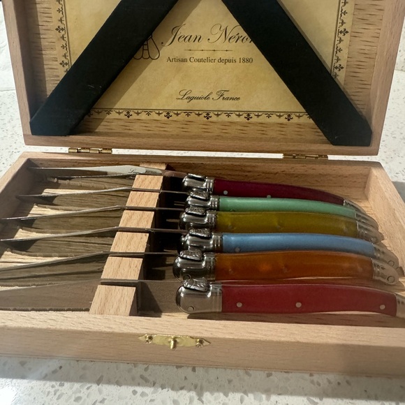 Laguiole Steak Knives Set - Picture 5 of 5